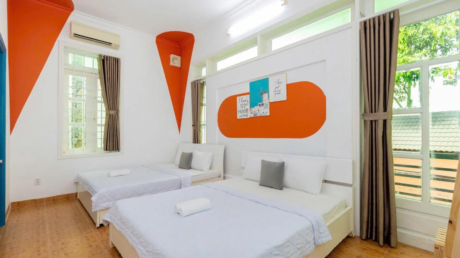 Sunday Villa 168 - Free Bida Karaoke - Gan Bien Bai Sau Thuy Van Βουνγκ Τάου