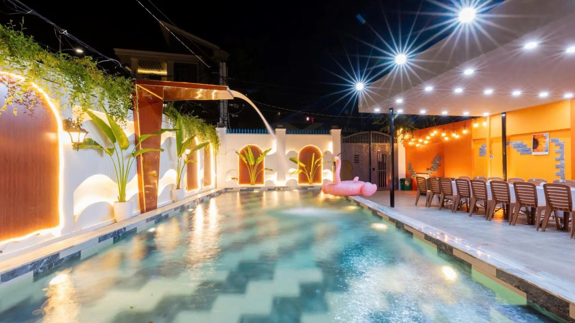 Sunday Villa 168 - Free Bida Karaoke - Gan Bien Bai Sau Thuy Van Βουνγκ Τάου 0*,