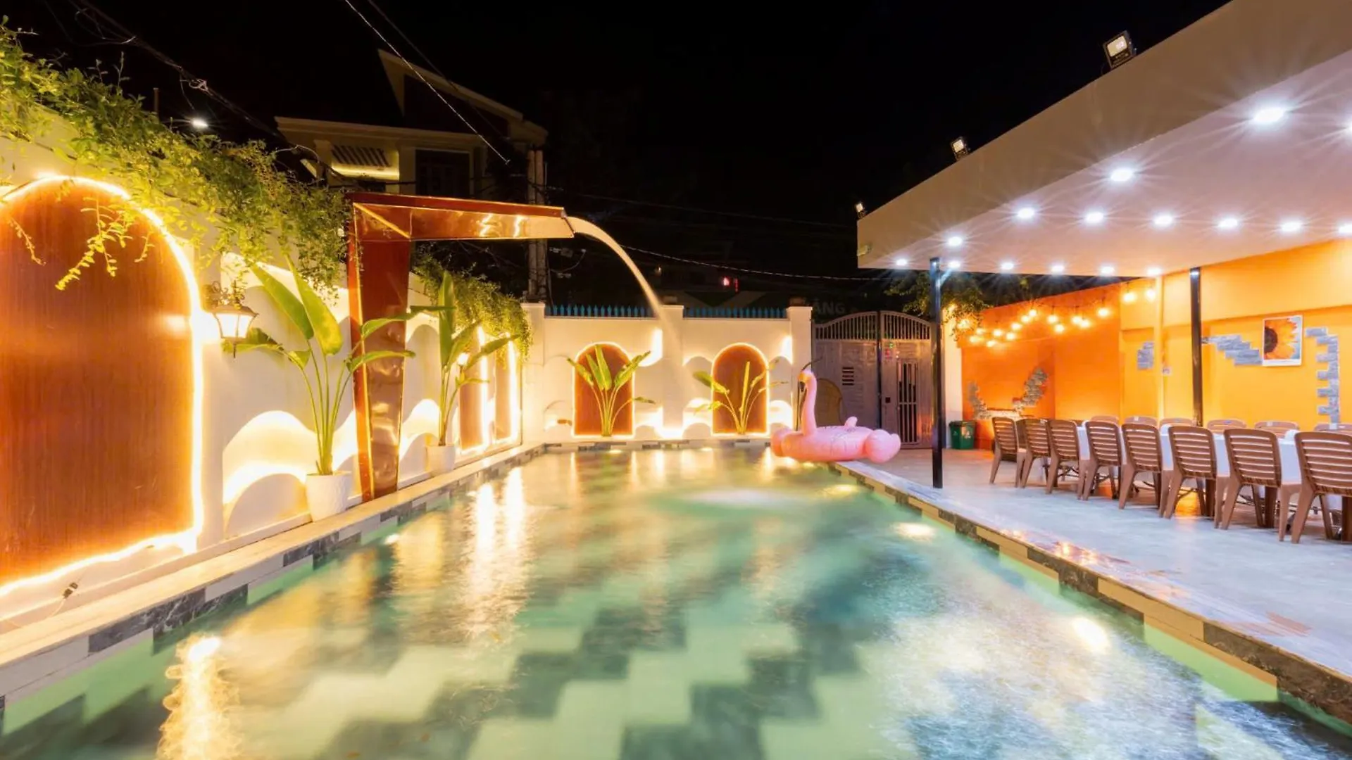 Sunday Villa 168 - Free Bida Karaoke - Gan Bien Bai Sau Thuy Van Βουνγκ Τάου